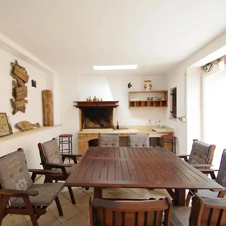 In Mit Terrasse, Grill Und Garten Apartamento *