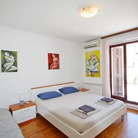 In Mit Terrasse, Grill Und Garten Apartamento *