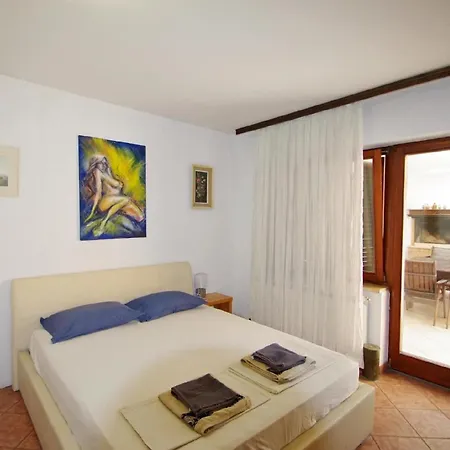 Apartamento In Mit Terrasse, Grill Und Garten *