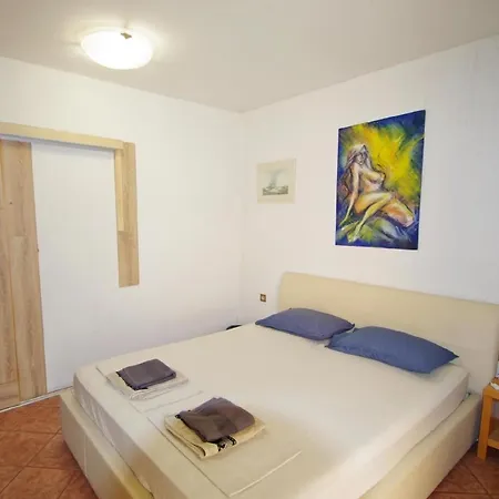 Apartman In Mit Terrasse, Grill Und Garten